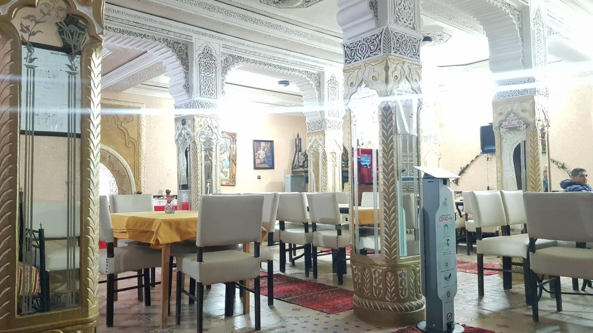 Hotel Restaurant Les Etoiles Du Toubkal Imlil  Rum bild